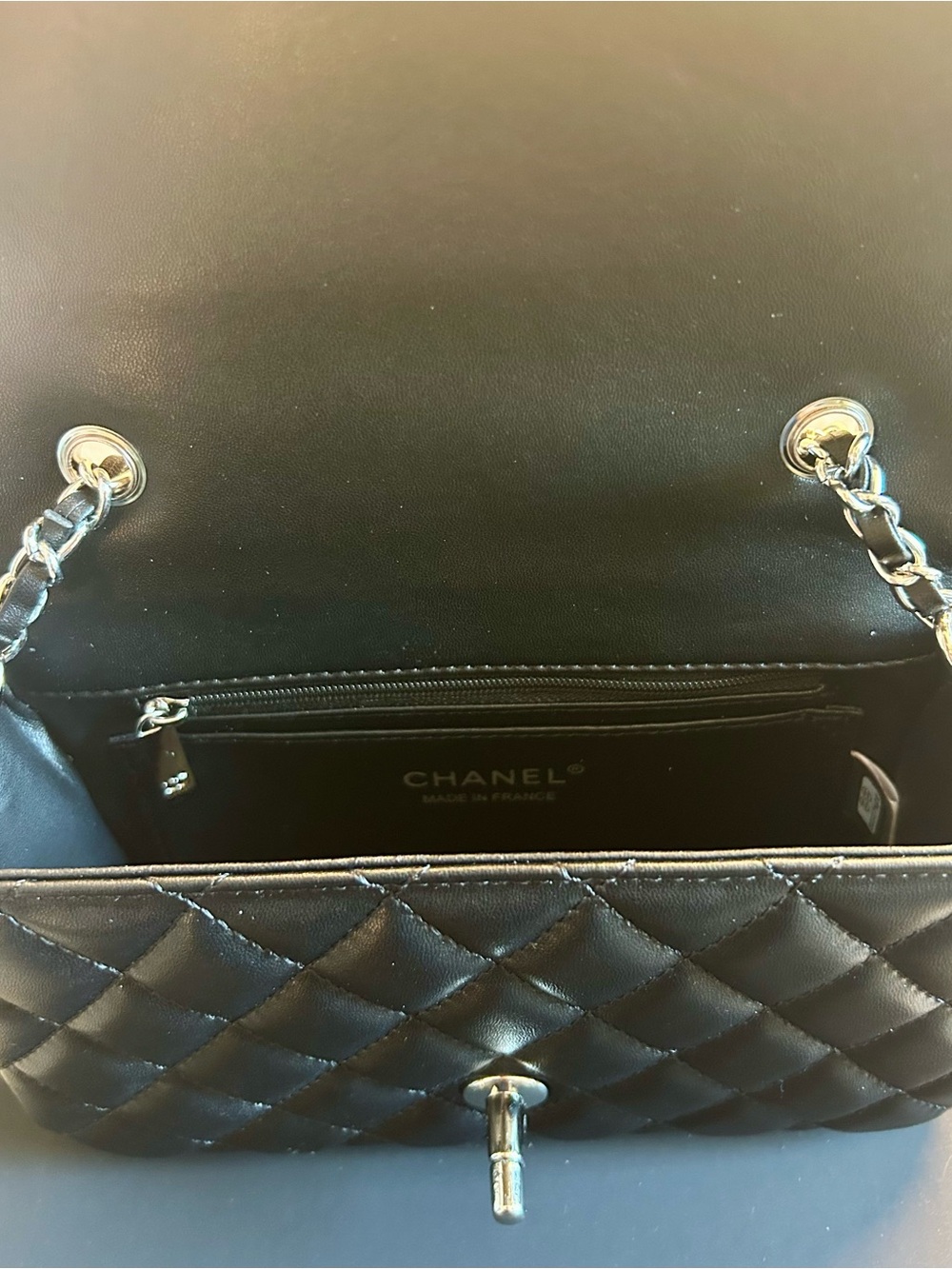 Mini Flap in Black Lambskin - Picture 5 of 8